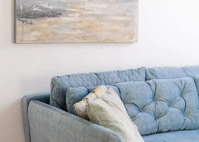 Проживание в семье Lister Wind