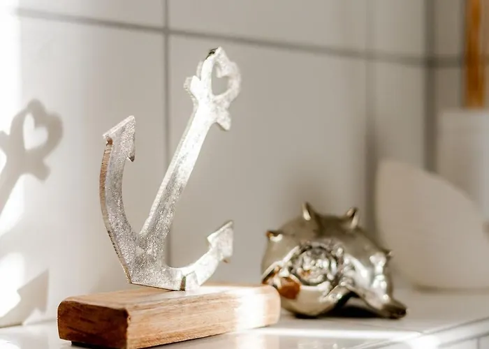 Проживание в семье Lister Wind Лист