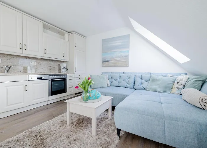 Проживание в семье Lister Wind *